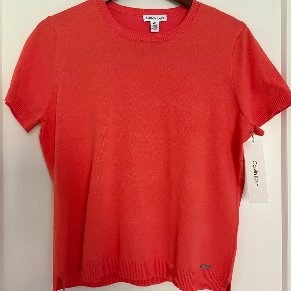 Calvin Klein Medium Porch Rose T-Shirt - New with Tags